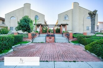 523 N Alhambra Ave in Monterey Park, CA - Building Photo - Building Photo