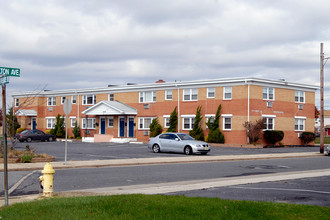 Venice Park Apartments in Atlantic City, NJ - Building Photo - Building Photo