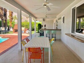663 E Chia Rd in Palm Springs, CA - Building Photo - Building Photo