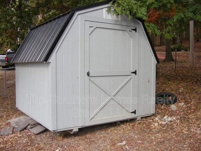 233 Co Rd 725 in Riceville, TN - Building Photo - Building Photo