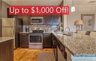 The Reserves at Alafaya in Orlando, FL - Building Photo