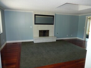 1313 Magnolia Ct in Fircrest, WA - Building Photo - Building Photo