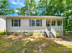 1247 Forest Park Dr in Kannapolis, NC - Building Photo