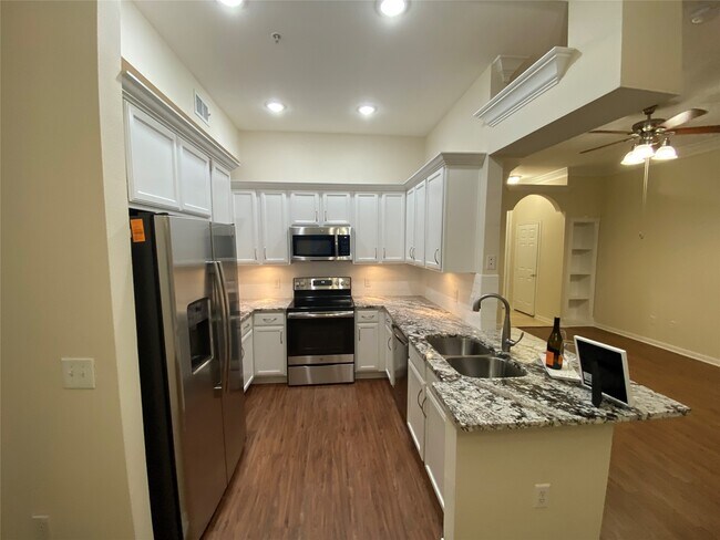 property at 1901 Post Oak Park Dr