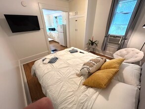 718 N Cayuga St in Ithaca, NY - Building Photo - Building Photo