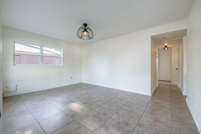2533 N Habana Pl in Tampa, FL - Foto de edificio - Building Photo
