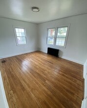 2A George St, Unit 1st Floor in Glen Cove, NY - Foto de edificio - Building Photo