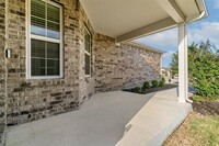 7672 Monument Dr in Little Elm, TX - Foto de edificio - Building Photo