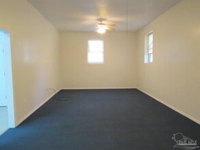 6112 Hwy 95A N in Molino, FL - Building Photo - Building Photo