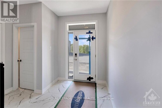 866 Moonrise Ter in Ottawa, ON - Building Photo - Building Photo