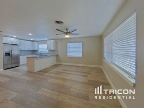 3635 17th St N in St. Petersburg, FL - Foto de edificio - Building Photo