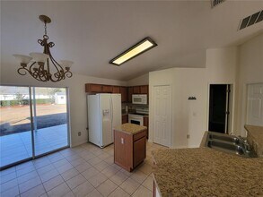 11908 SE 74th Terrace in Belleview, FL - Building Photo - Building Photo