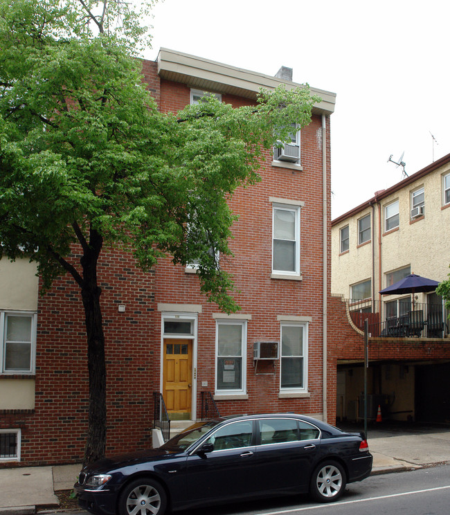 Apartment 3rd Floor Front in Philadelphia, PA - Building Photo - Building Photo