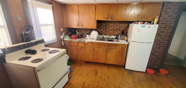 property at 112 S Main St