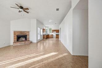 1602 Develon Dr in Mesquite, TX - Foto de edificio - Building Photo