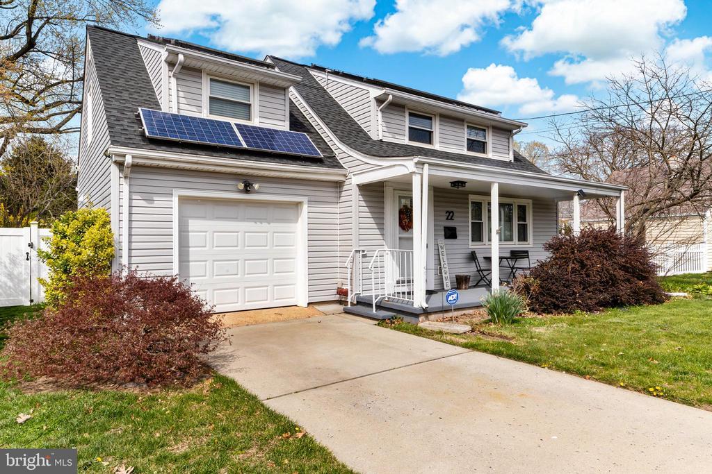 22 James Pl in Hamilton Township, NJ - Building Photo