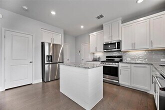 4701 Smokey Quartz Ln in Arlington, TX - Building Photo - Building Photo