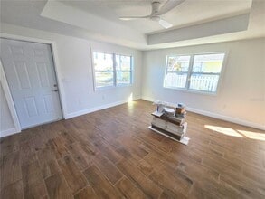 5702 Carissa St in Holmes Beach, FL - Building Photo - Building Photo