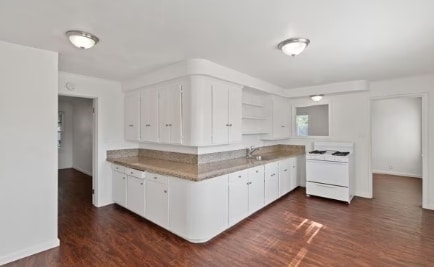 3825-3524 Crestmore Rd