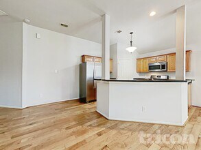 2205 Highland Hills Dr in Conroe, TX - Building Photo - Building Photo