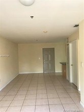 437 SW 7th St-Unit -206 in Miami, FL - Building Photo - Building Photo