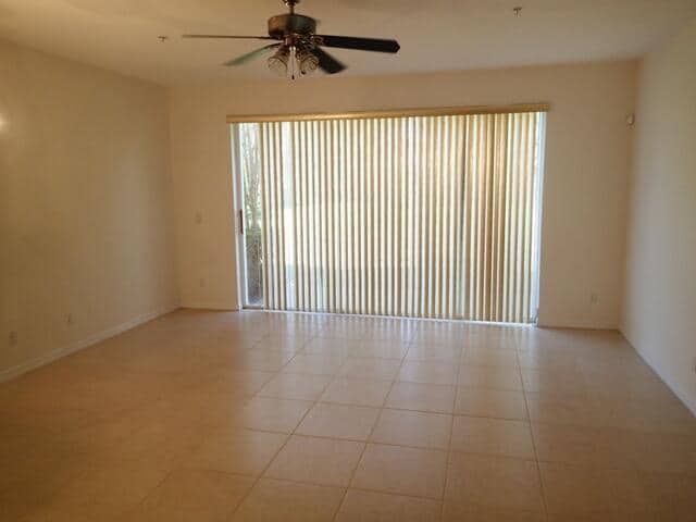 1011 Pipers Cay Dr in West Palm Beach, FL - Building Photo - Building Photo