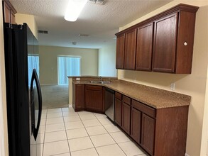 3210 Queen Alexandria Dr in Kissimmee, FL - Building Photo - Building Photo