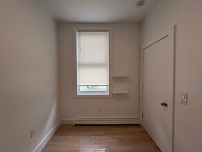 42 Thorne St in Jersey City, NJ - Building Photo - Building Photo