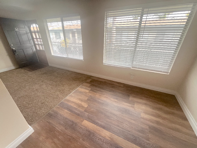 2115 Placentia Ave in Costa Mesa, CA - Building Photo - Building Photo