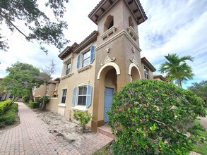 2914 Hope Valley St in West Palm Beach, FL - Building Photo - Building Photo