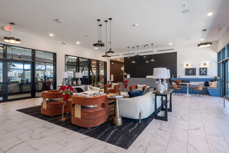 Global Houston in Houston, TX - Building Photo - Interior Photo