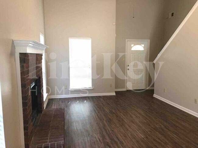 7098 Maryland Ct in Memphis, TN - Building Photo - Building Photo