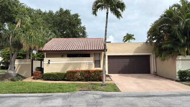 6876 Palmar Ct in Boca Raton, FL - Building Photo - Building Photo