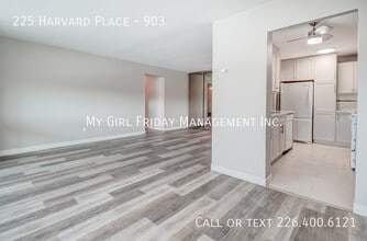 225 Harvard Pl in Waterloo, ON - Building Photo - Building Photo