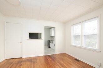 350 Bassett Ave in Lexington, KY - Building Photo - Building Photo