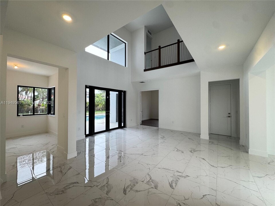 19749 NE 16th Pl in Miami, FL - Building Photo