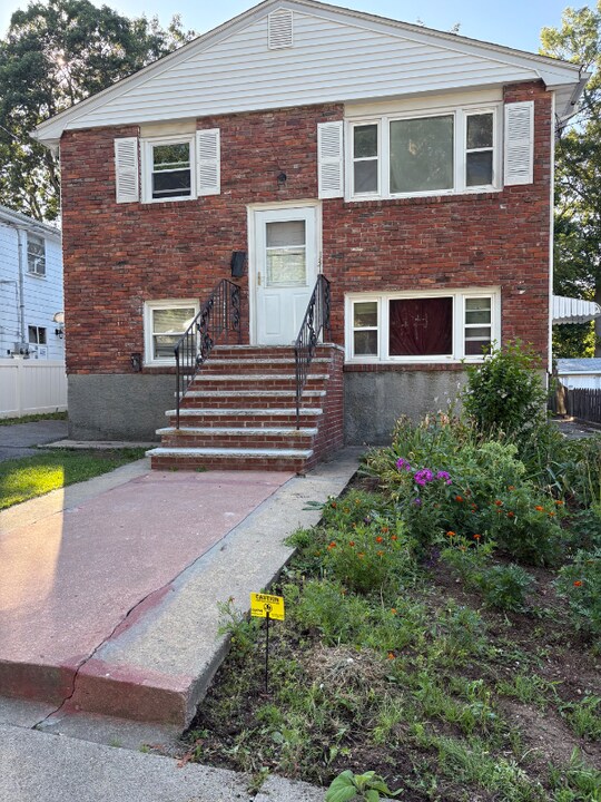 131 Itasca St in Boston, MA - Building Photo