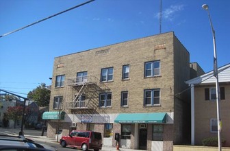 JS Rahway Apartments in Rahway, NJ - Building Photo - Building Photo