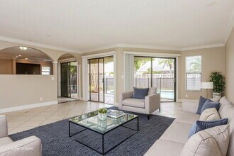 11235 NW 43rd Pl in Coral Springs, FL - Building Photo - Building Photo