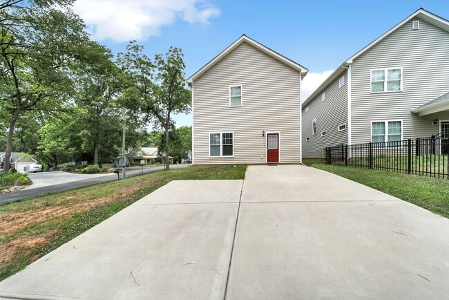 321 McKibben St in Waxhaw, NC - Building Photo - Building Photo