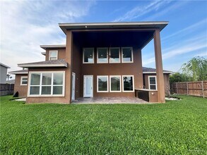 33 Ensenada Ave in McAllen, TX - Building Photo - Building Photo