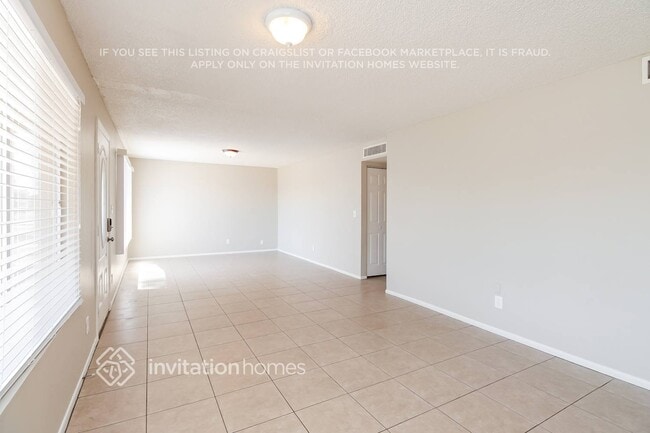 2022 W Windrose Dr in Phoenix, AZ - Building Photo - Building Photo