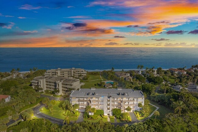 209 Jimmy Buffett Mem Hwy in Vero Beach, FL - Building Photo - Building Photo