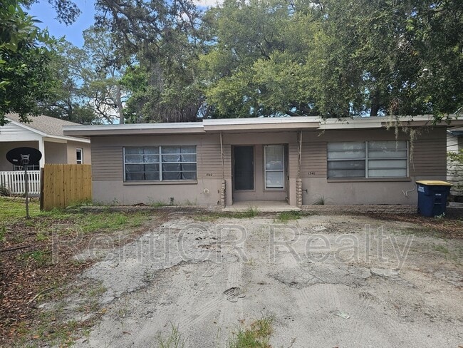 property at 1342 S Michigan Ave