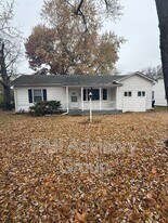 2009 SW McAlister Ave in Topeka, KS - Building Photo