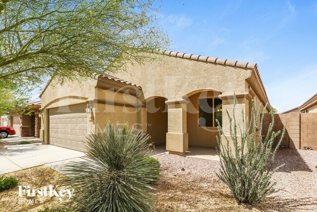 7044 W Alicia Dr in Phoenix, AZ - Foto de edificio - Building Photo