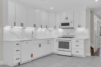 2334 Adams Ave in Toms River, NJ - Building Photo - Building Photo