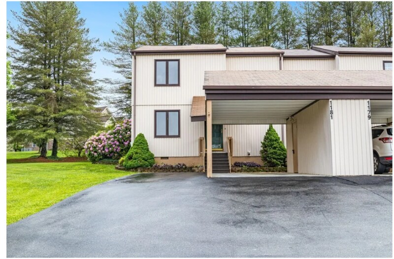1181 Pebble Dr in Bristol, VA - Building Photo