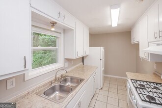 1003 Salisbury Trail in Riverdale, GA - Building Photo - Building Photo