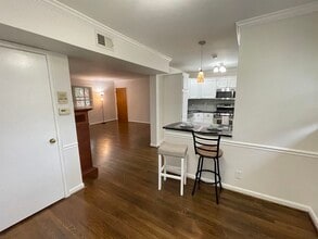 3660 Peachtree Rd-Unit -J6 in Atlanta, GA - Building Photo - Building Photo